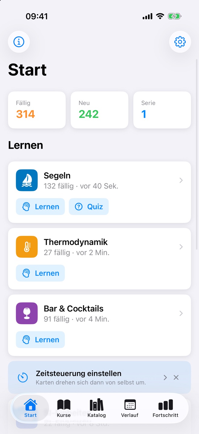 Startbildschirm der App mit fälligen Karten und den Kursen Segeln, Thermodynamik und Bar & Cocktails